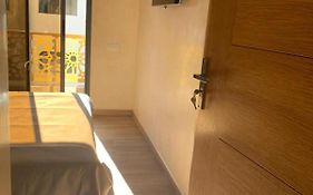 Stunning Two Bedroom Apartment Brand New